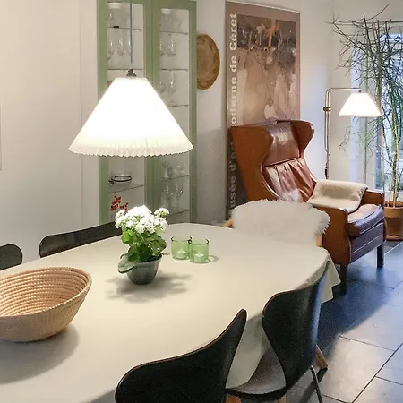 Semesterbostad With Patio Xi